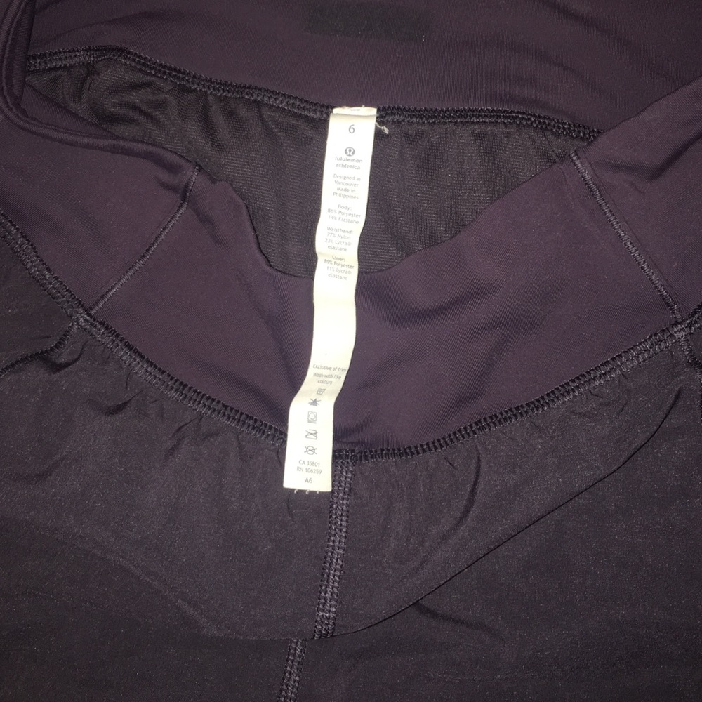Size 6 lulu lemon shorts